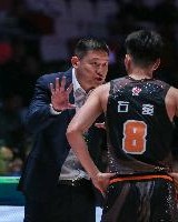 B体育下载-朱彦硕：清华输得好 输了活该 教练不愿上台颁奖等操作太没品